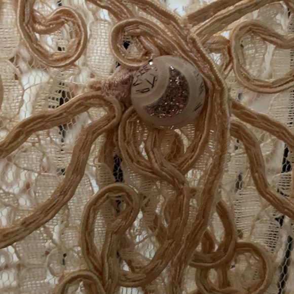 Lace sheer top - Picture 3 of 7